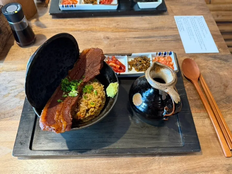 Butanogakuni ochazuke with broth poured in