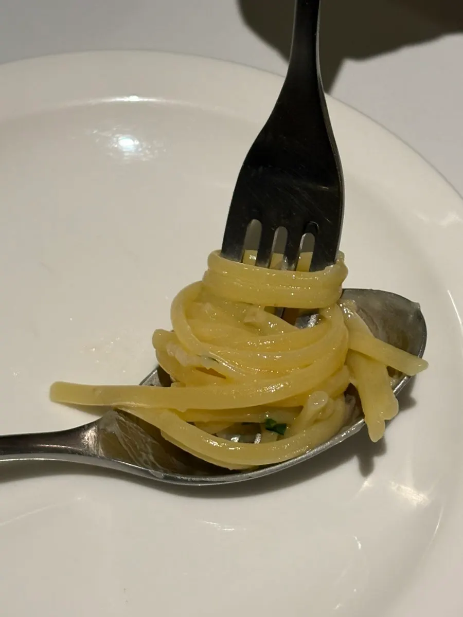 Bottarga aglio e olio with whole shrimp
