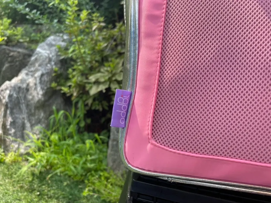 Hanging wash bag that improves travel convenience
