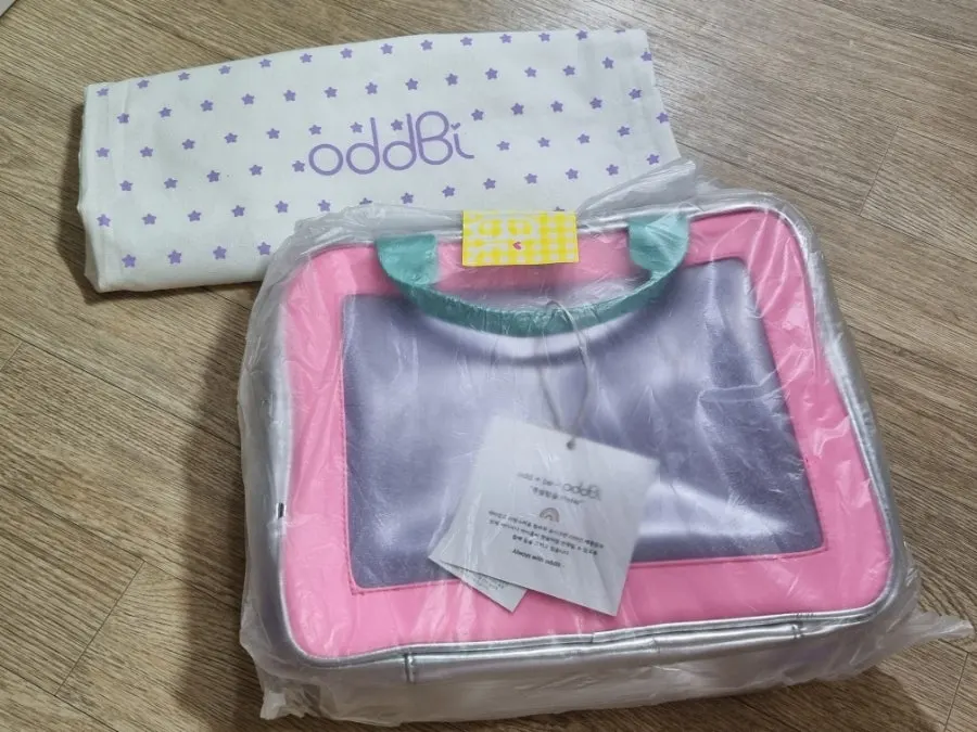 ODDBBI wash bag with canvas bag