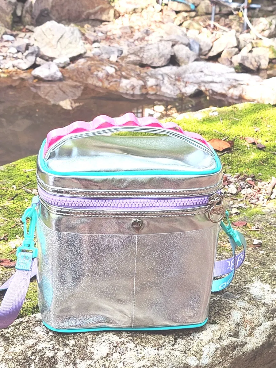 Odebi cooler bag size and product features
