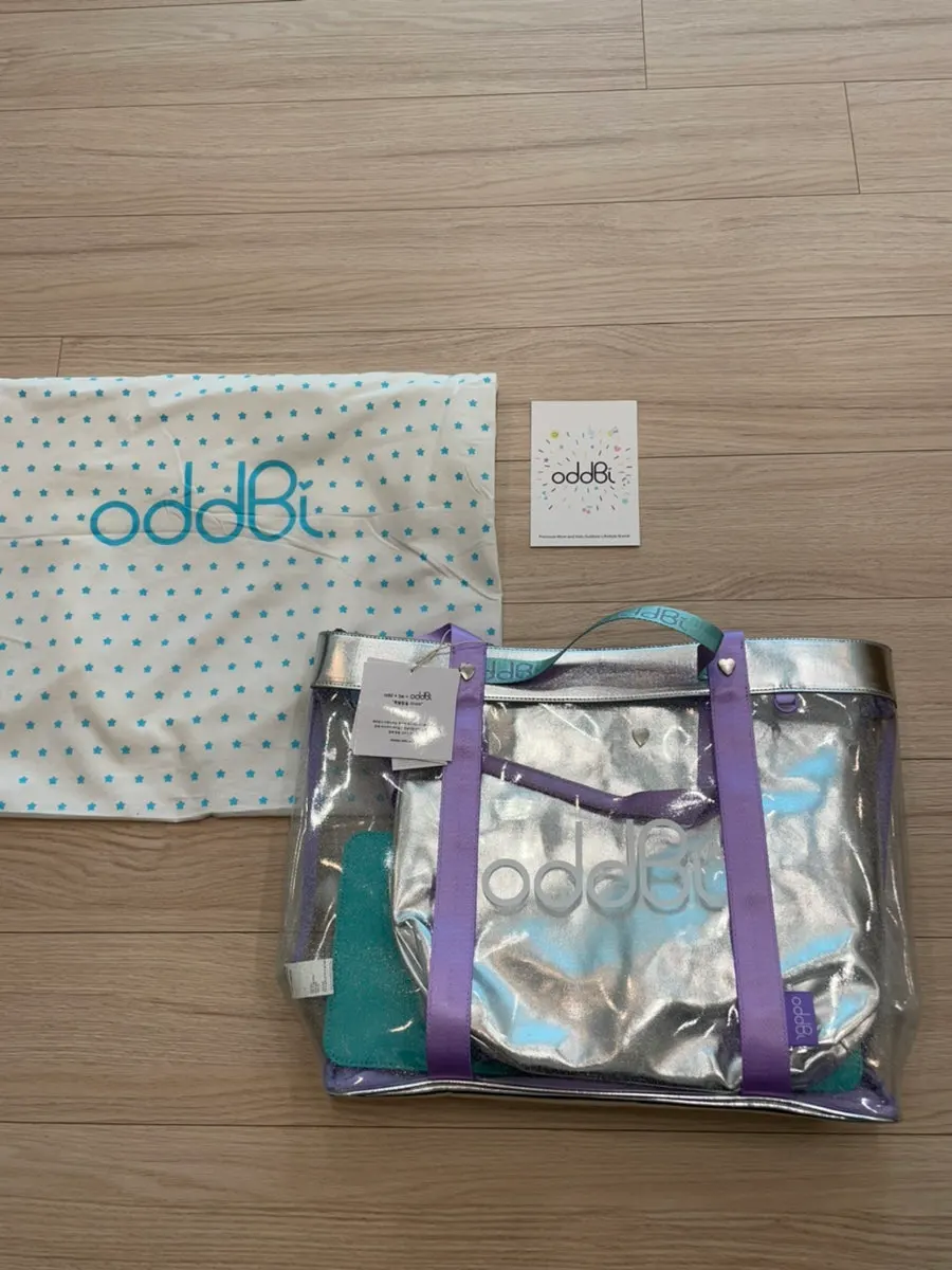 Neatly packaged ODDBBI beach bag