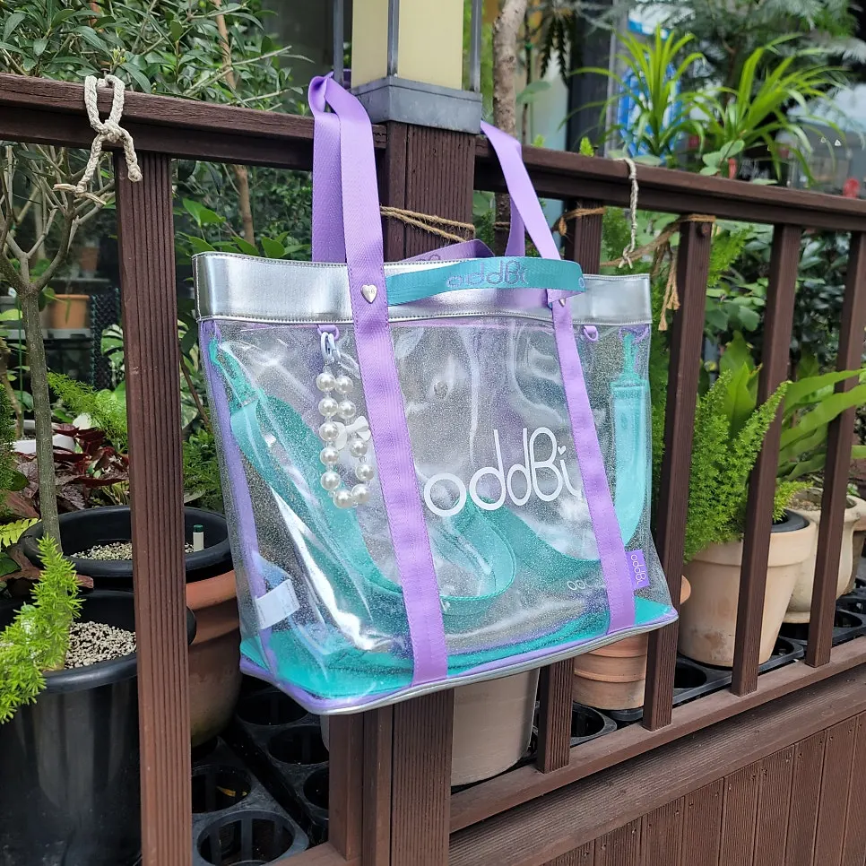 Clear bag with holographic pearl