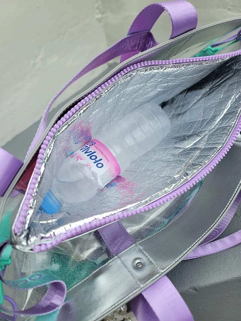 Beach bag made of flexible material