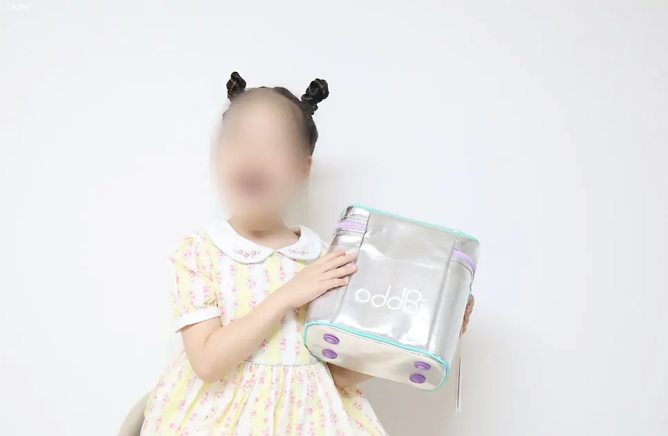四角い形のミニ保冷バッグ