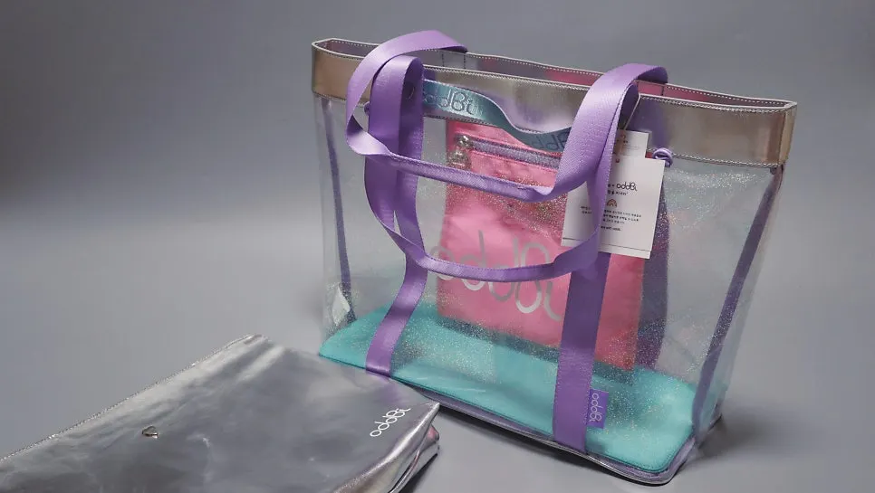 Carefully packaged ODDBBI beach bag