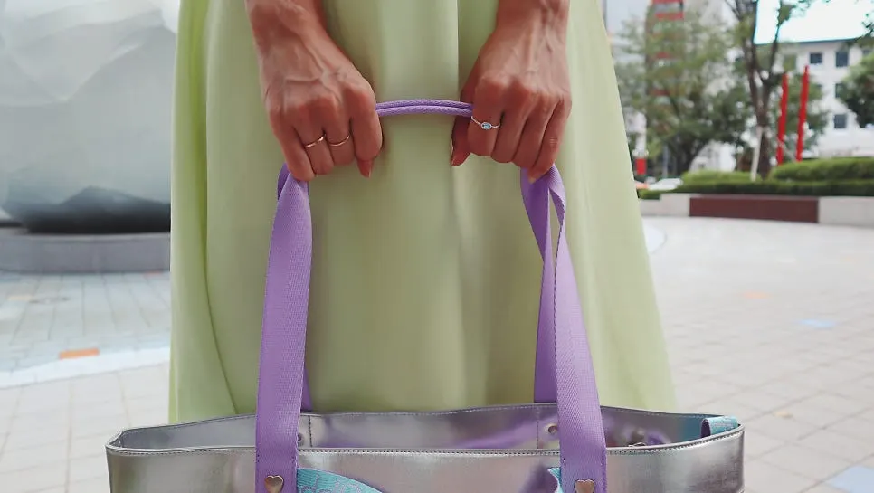 Large beach bag ideal for lots of belongings