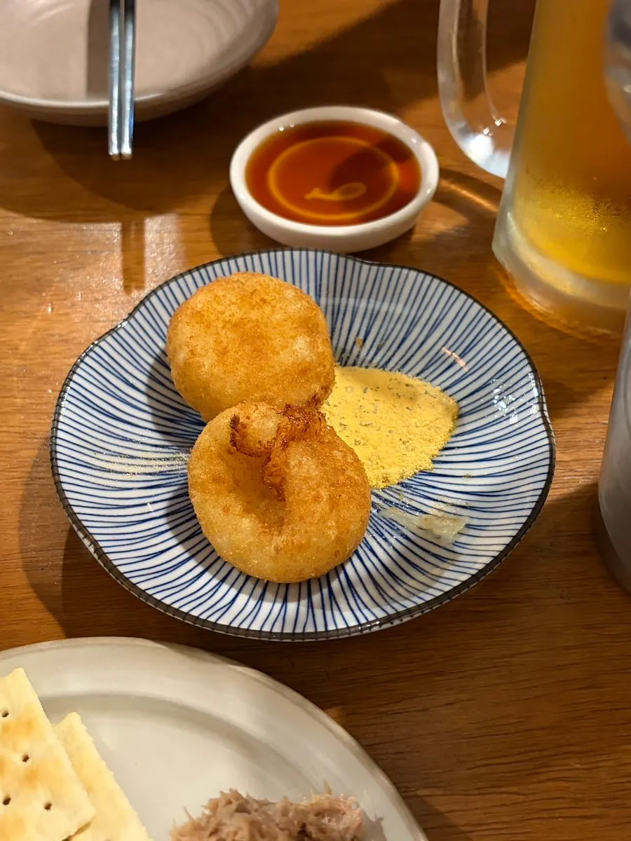 Plate of the basic side dish, crackers and tuna