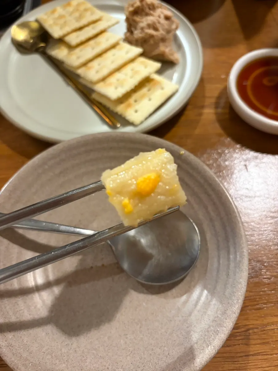 Regular oden and broth served in a pot