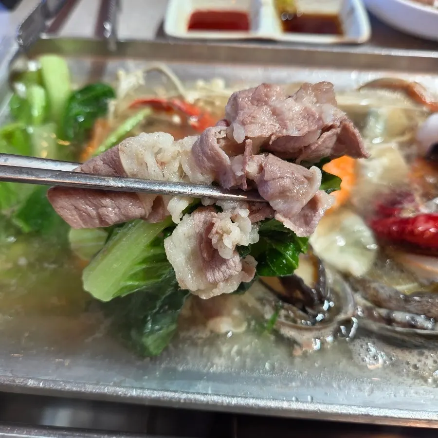 วูซัมกยอบที่หยิบกินเป็นอย่างแรก