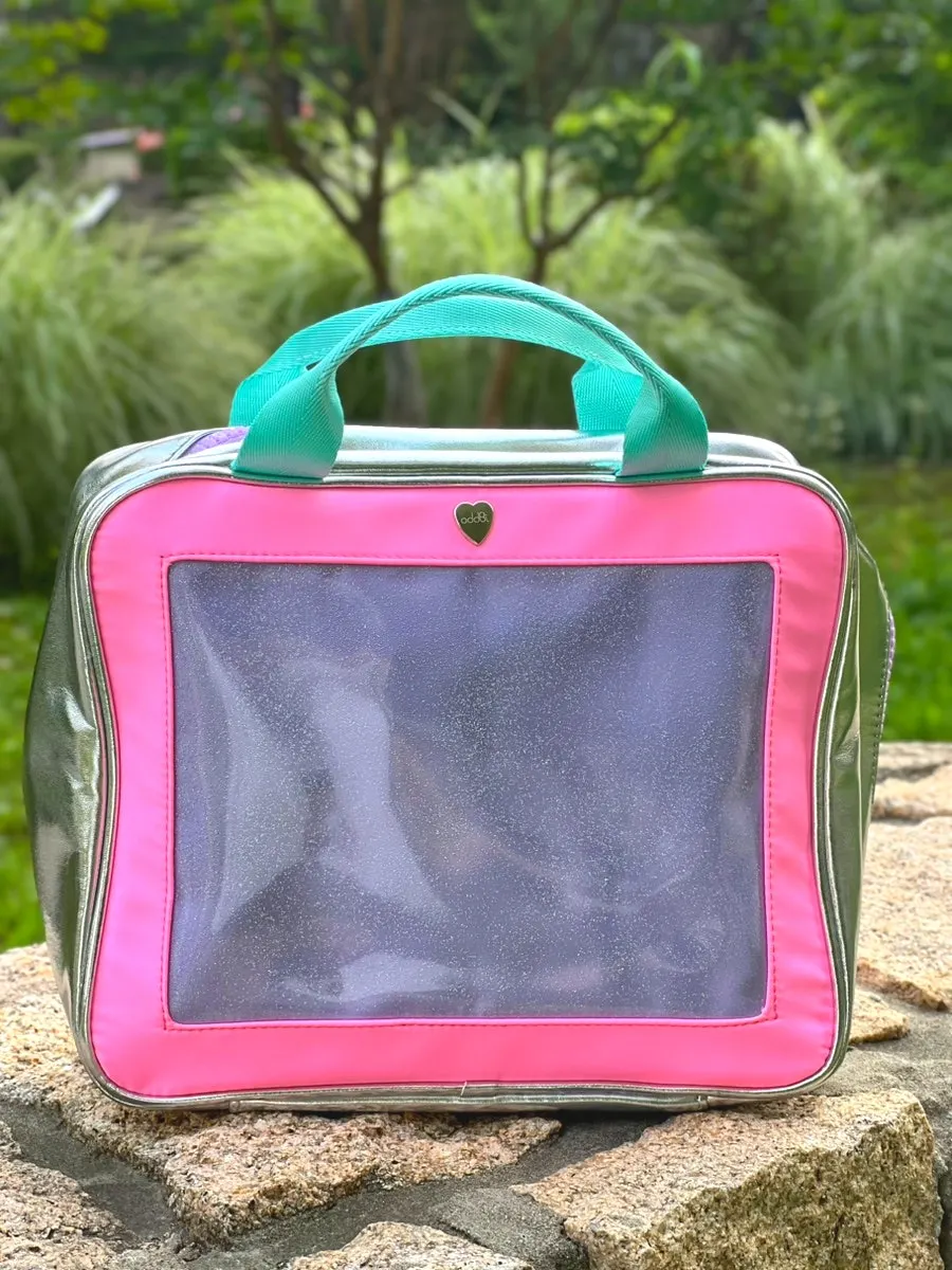 Photo introducing the ODDBBI Love Love Wash Bag for the first time