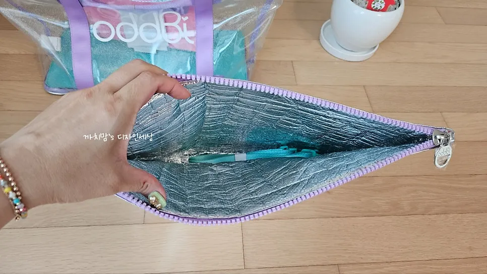 비치백 내부 핑크색 포켓