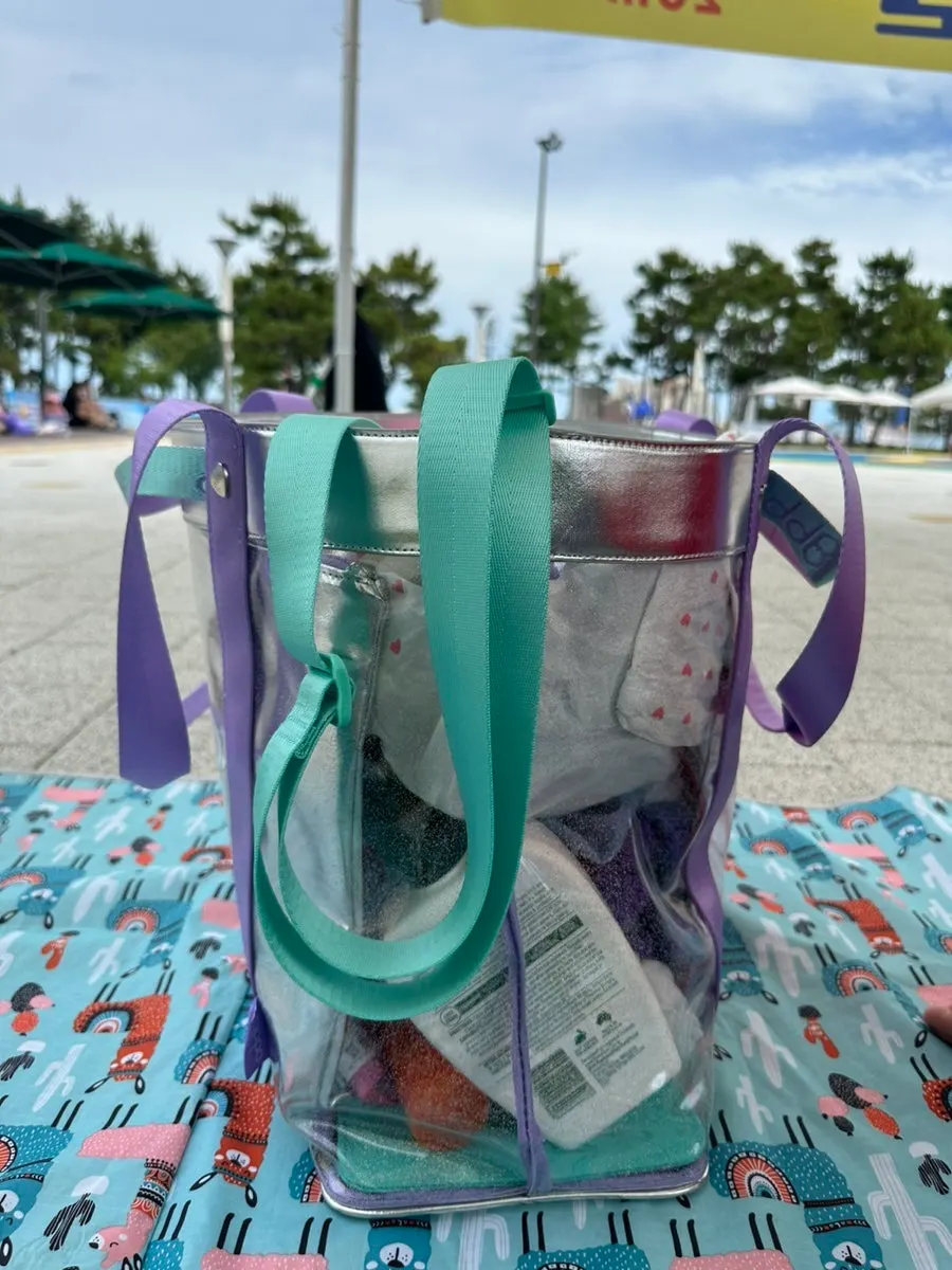 Transparent beach bag with holographic shimmer