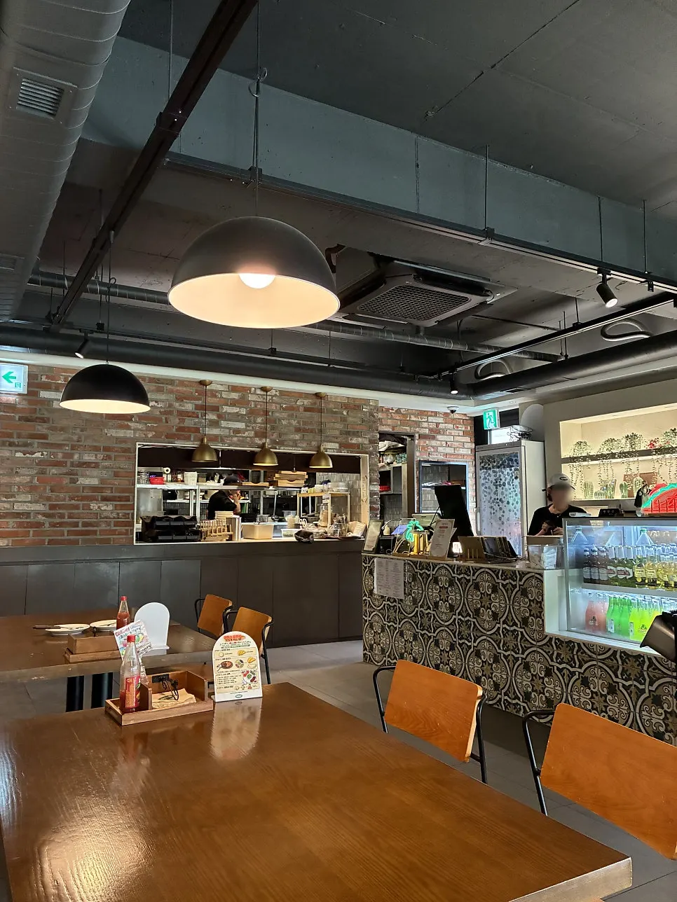 Visitor information for Eaters Mexican HUFS Branch