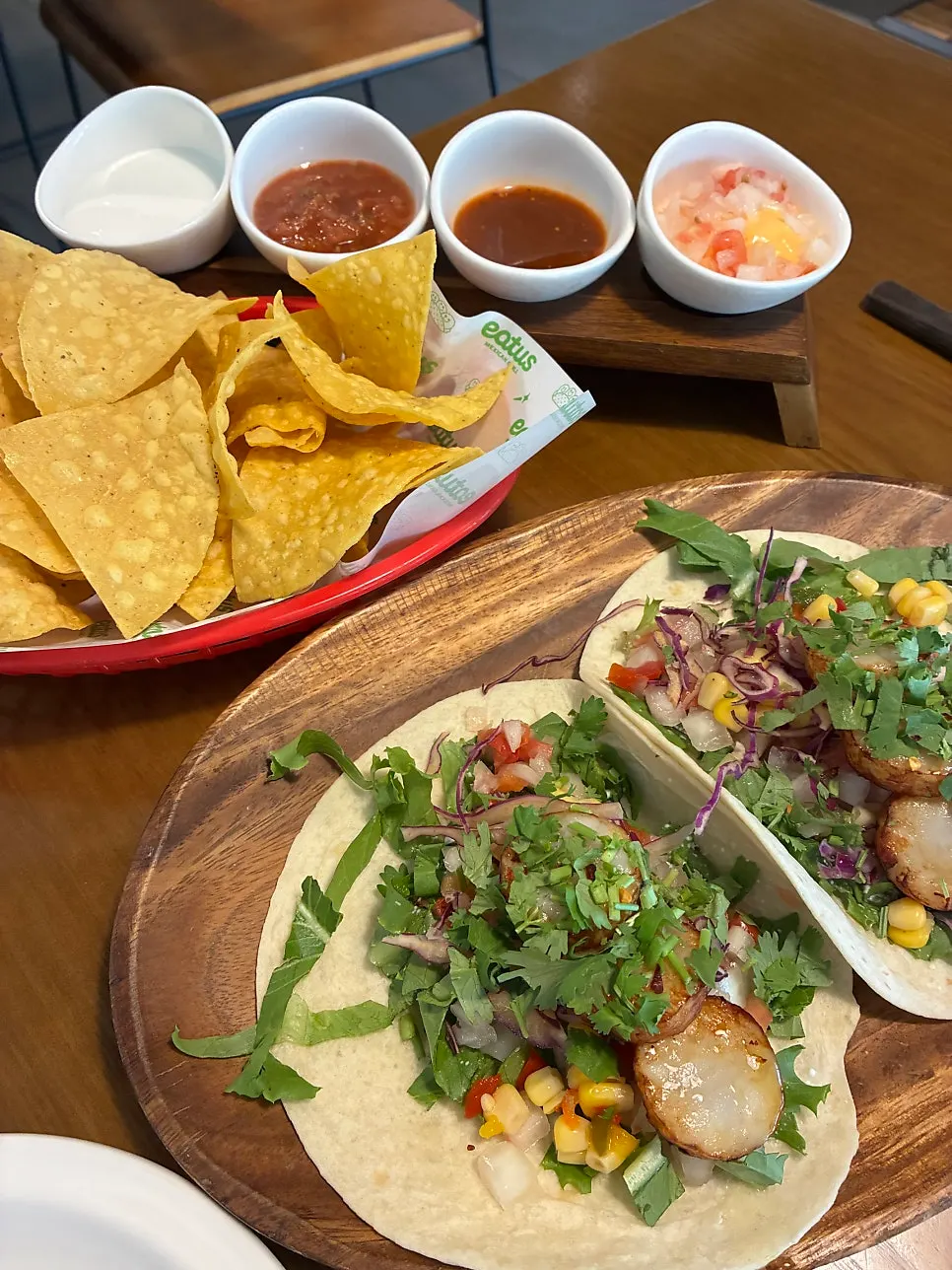 Nacho set with four sauces
