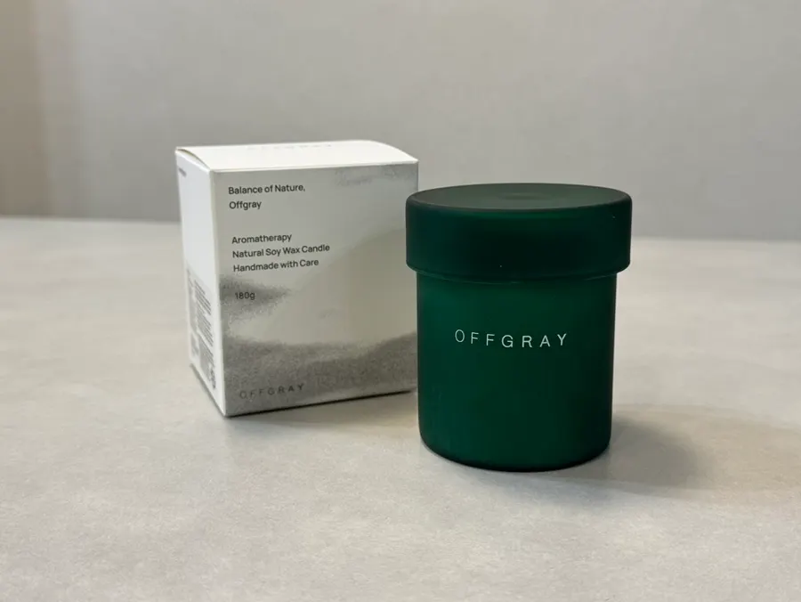 Offgray natural soy wax candle product