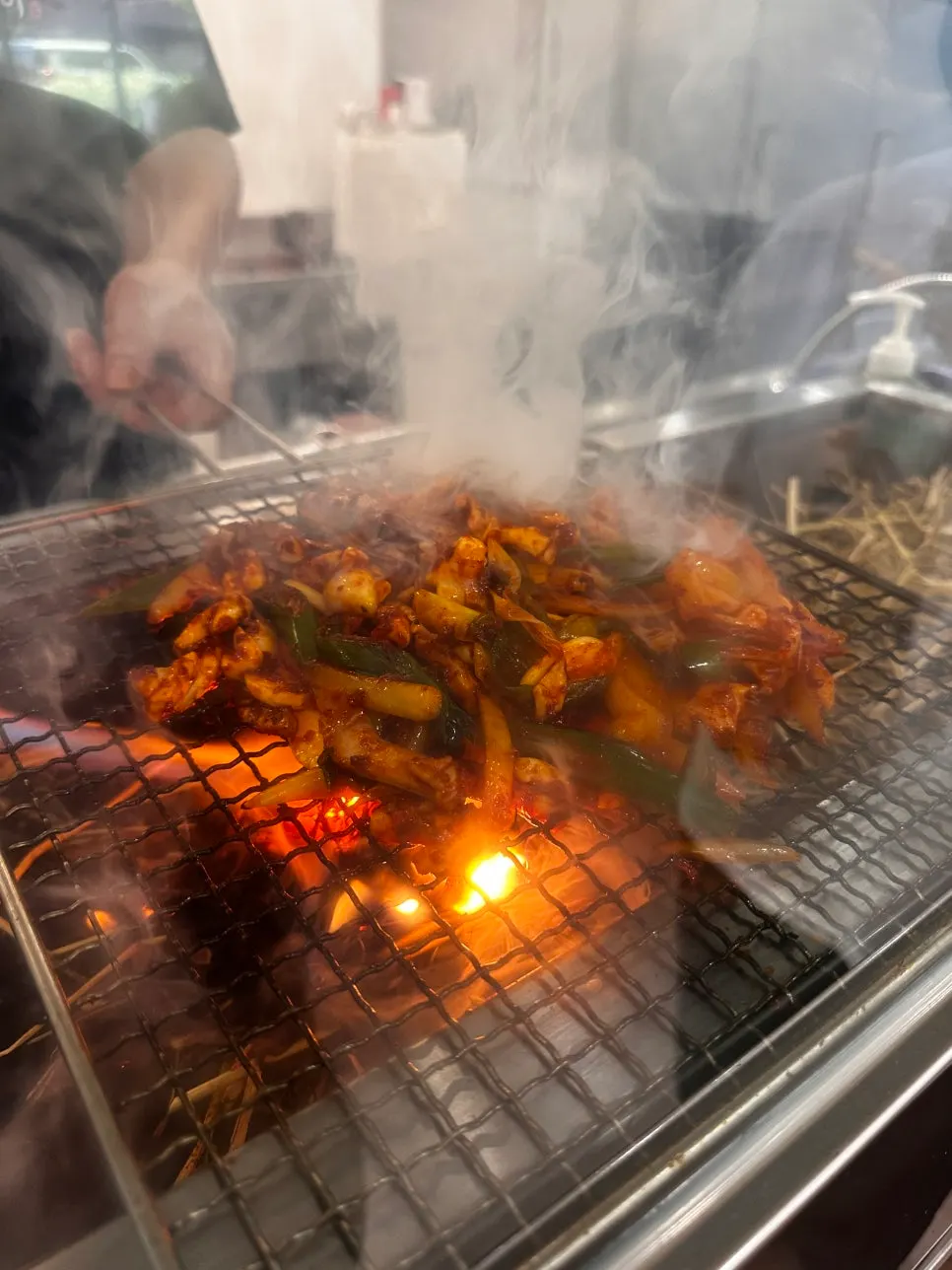Soy-marinated straw-fire pork served with rice