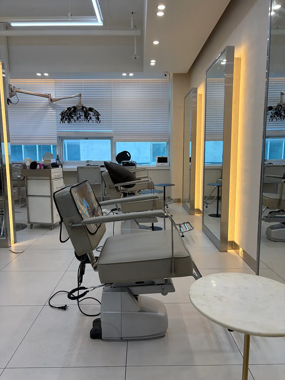 Interior design of Obeumua Hongdae Branch