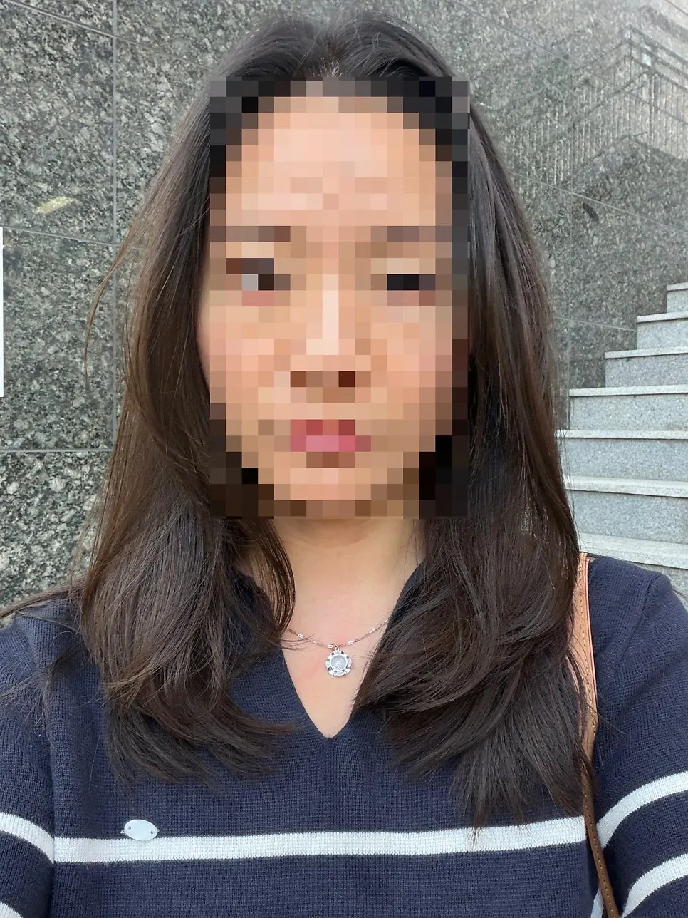 Lighter hair ends and after-style