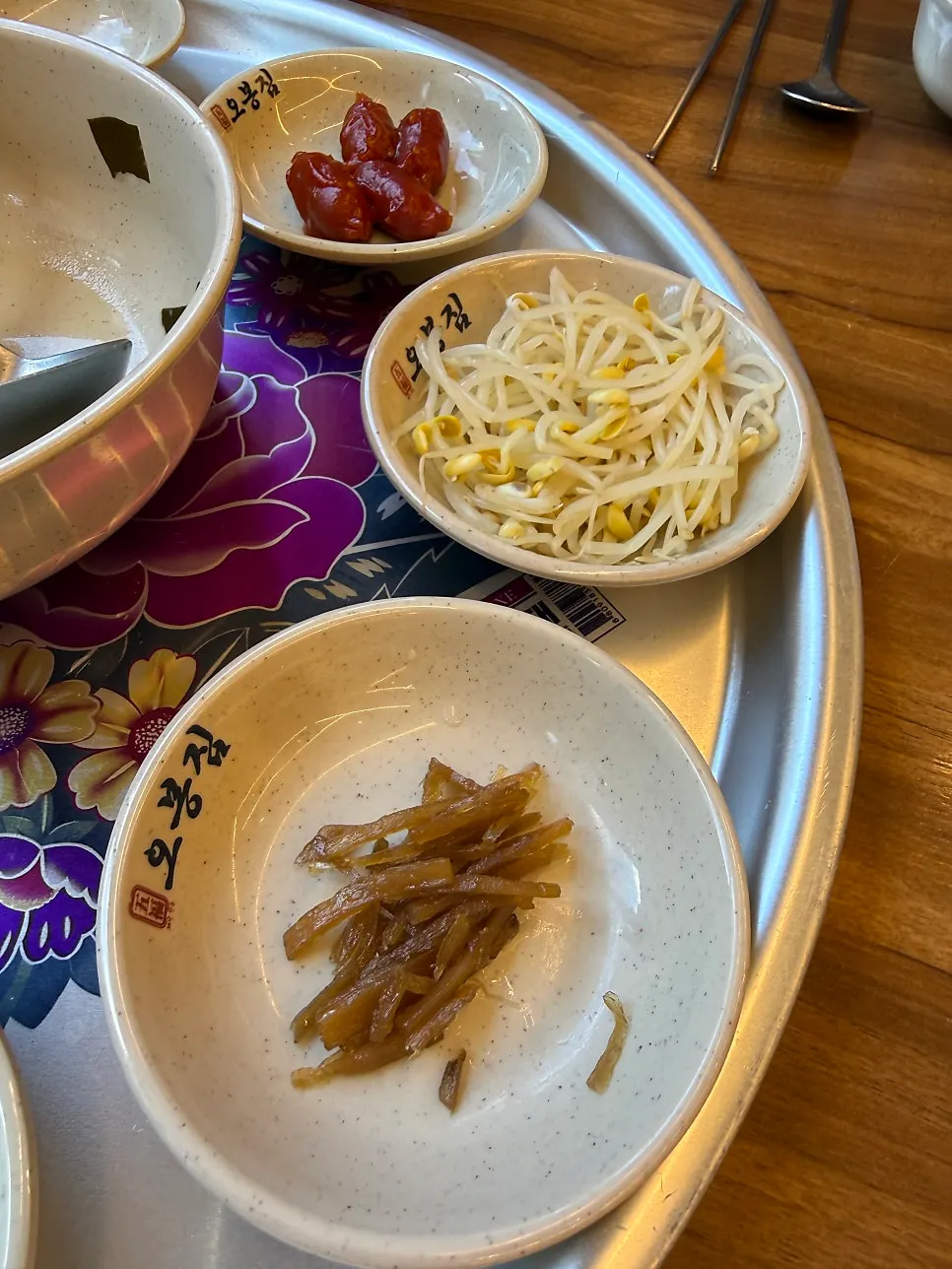 Plates from the obong special set