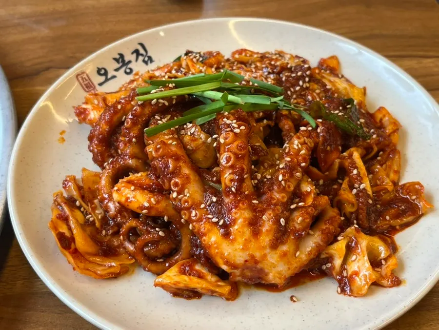 Octopus stir-fry with large chunks of octopus