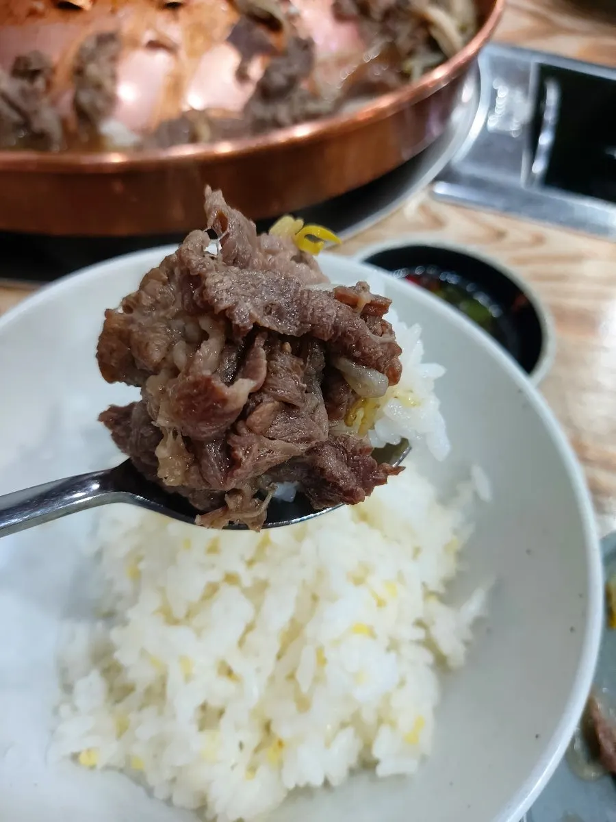 부드러운 양념 소불고기 한 점