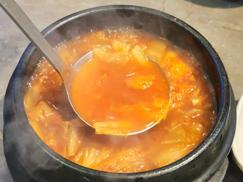 오일내 전북대점 테이블 세팅