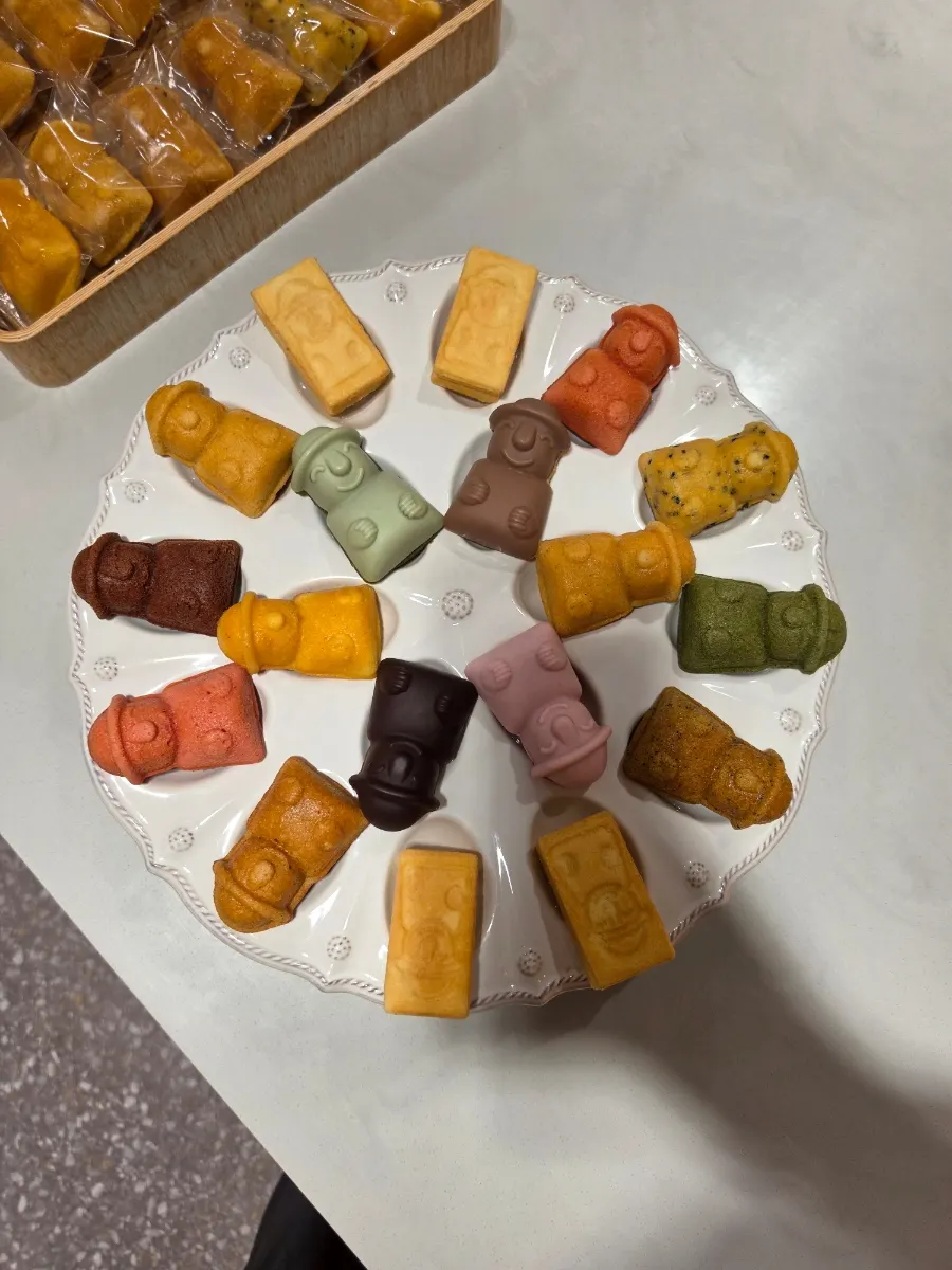 Individually wrapped Harubangne with price tags