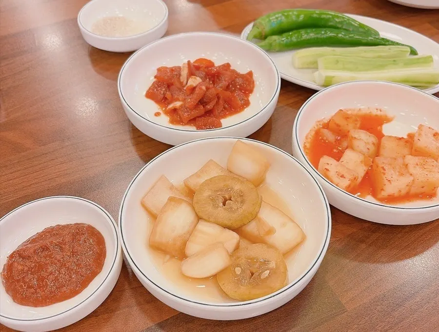 삼계탕과 함께 나온 반찬 상차림