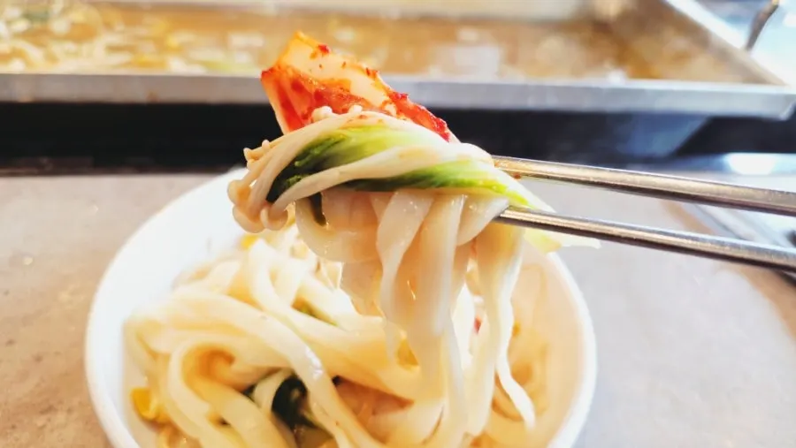 Noodles boiled in the broth