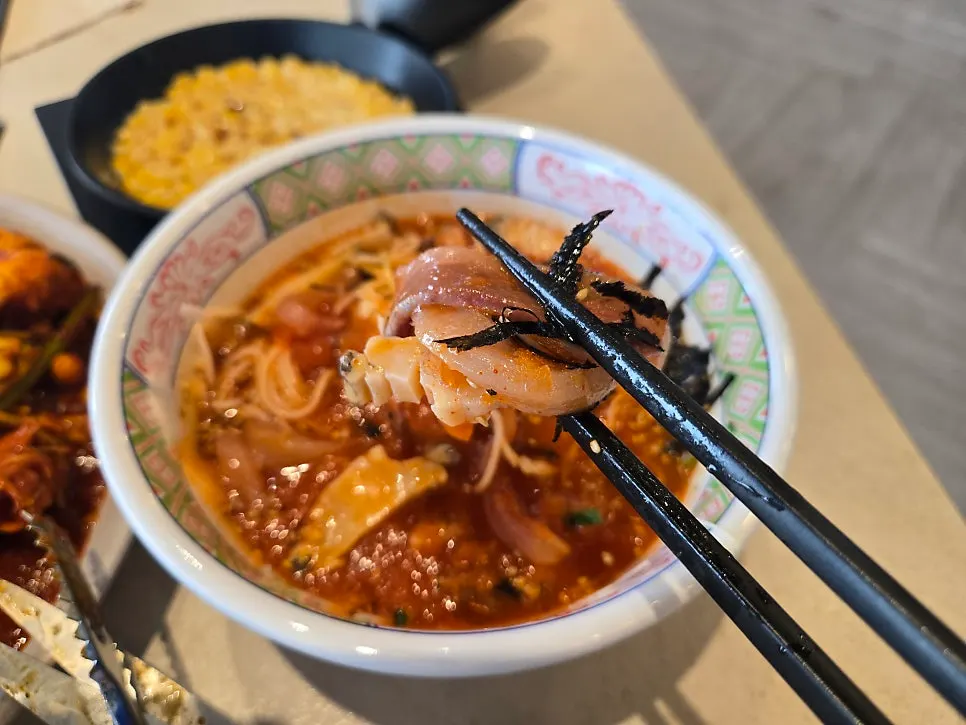 두툼하게 썰린 통오징어 살