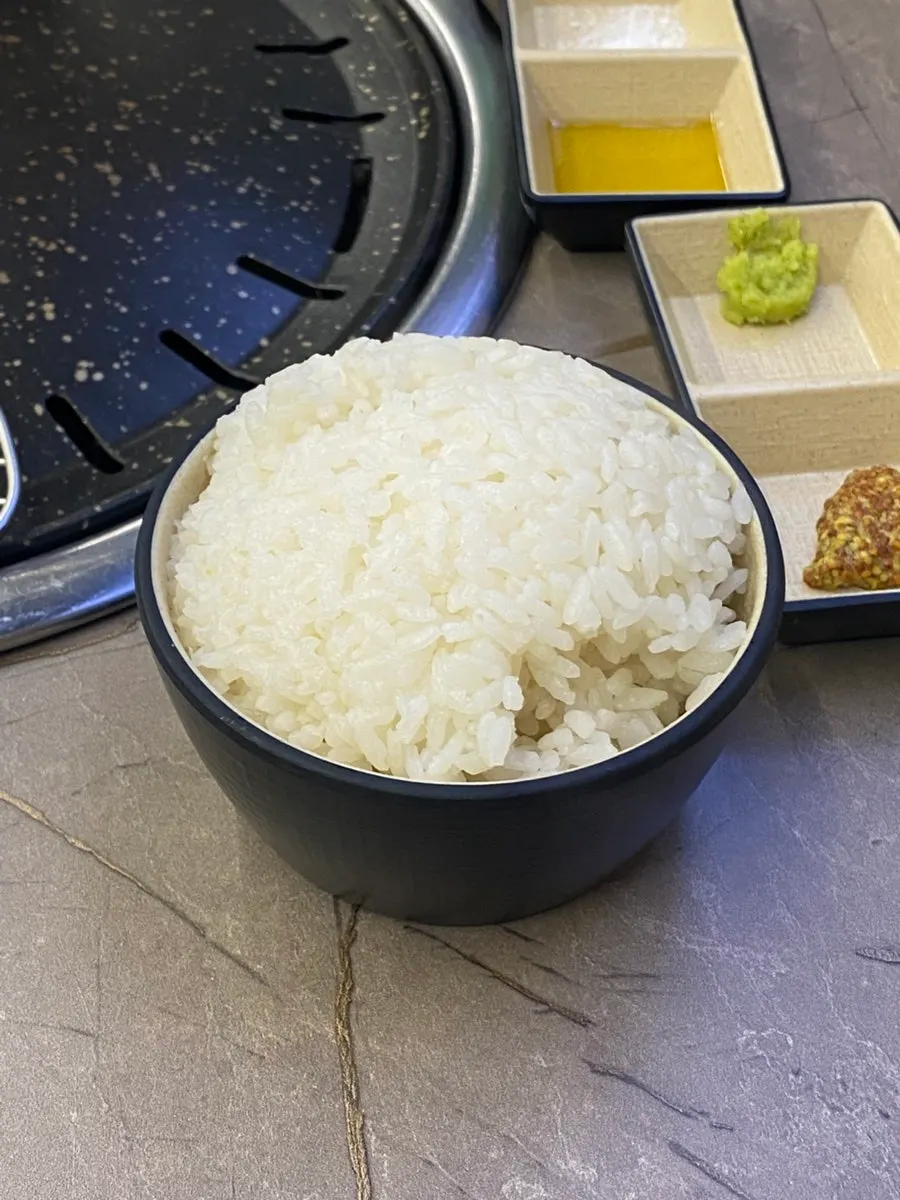 주문한 흰밥 한 공기