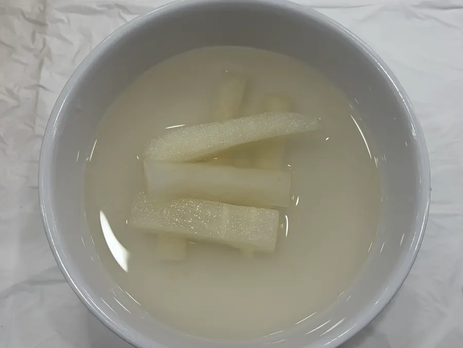 中辛で注文したオッチンSETのイカ炒め