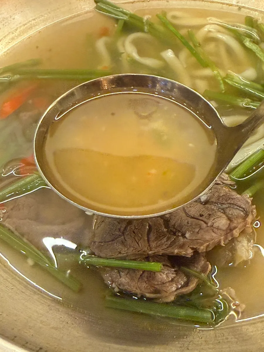 다 비운 모둠 수육전골 냄비