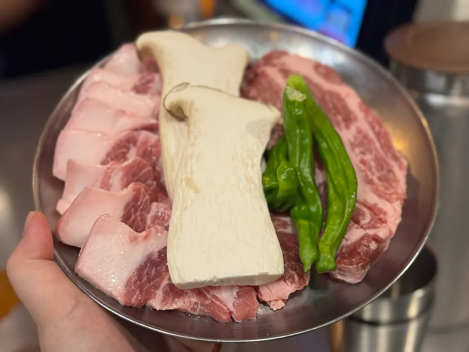 돼지공방 부천옥길동본점 고기 메뉴