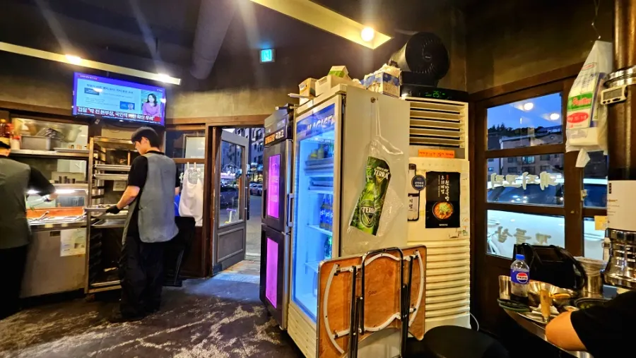 Cozy, lively Korean BBQ restaurant atmosphere