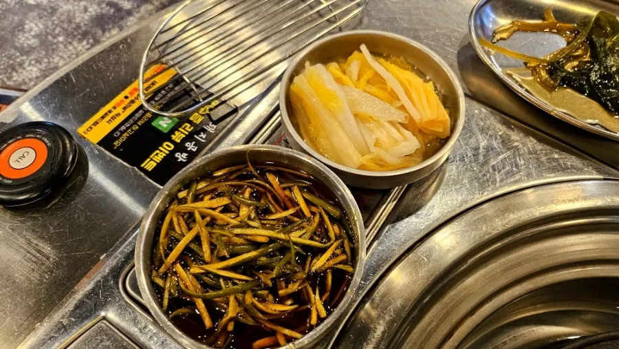 Assorted half-platter menu details