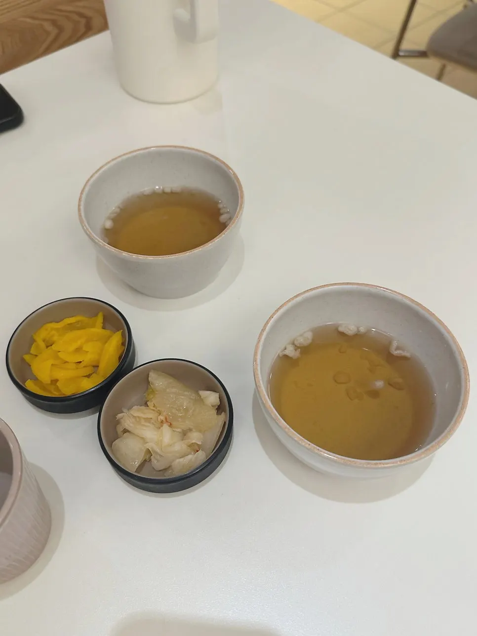 주문한 세 가지 메뉴 상차림