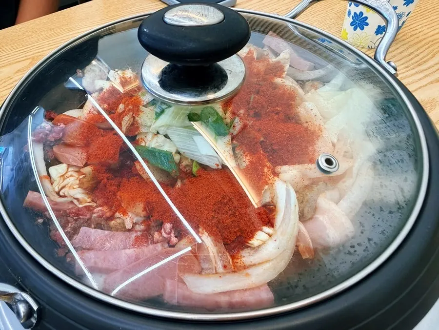 주문한 매콤한 부대볶음