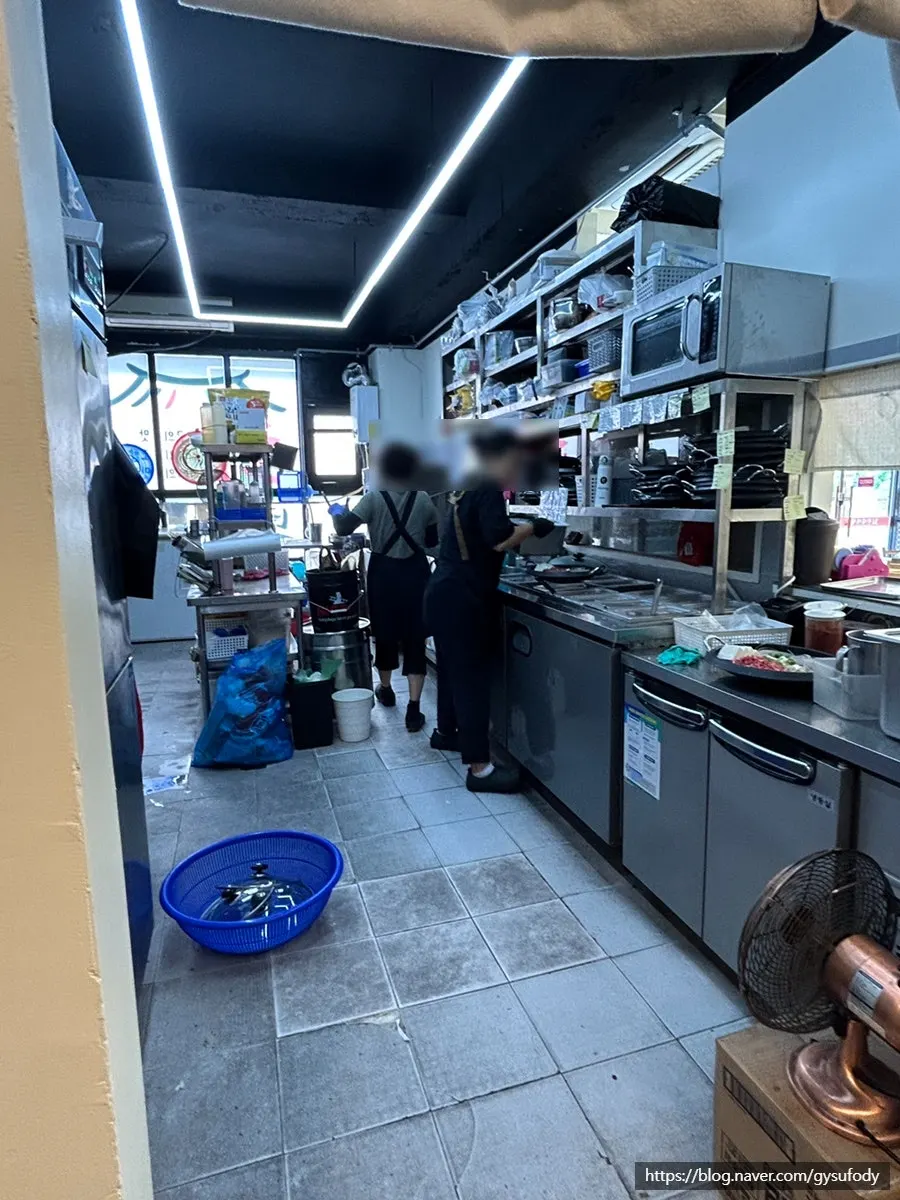 아기의자와 매장 편의시설