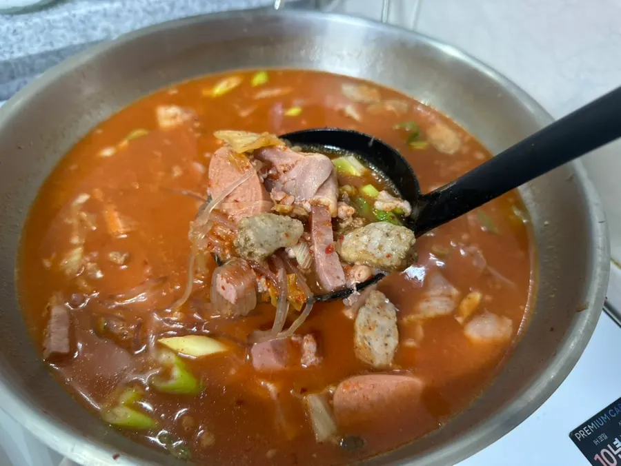 Budae-jjigae with several kinds of ham