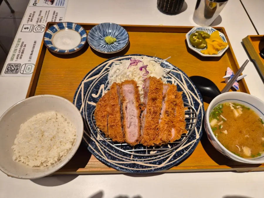 Loin katsu set and side dishes