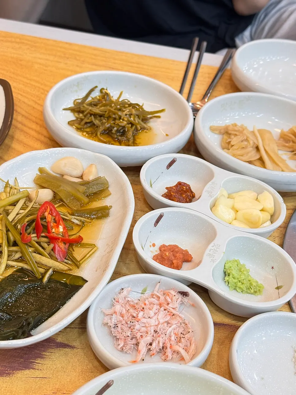 예약 좌석 식사 공간