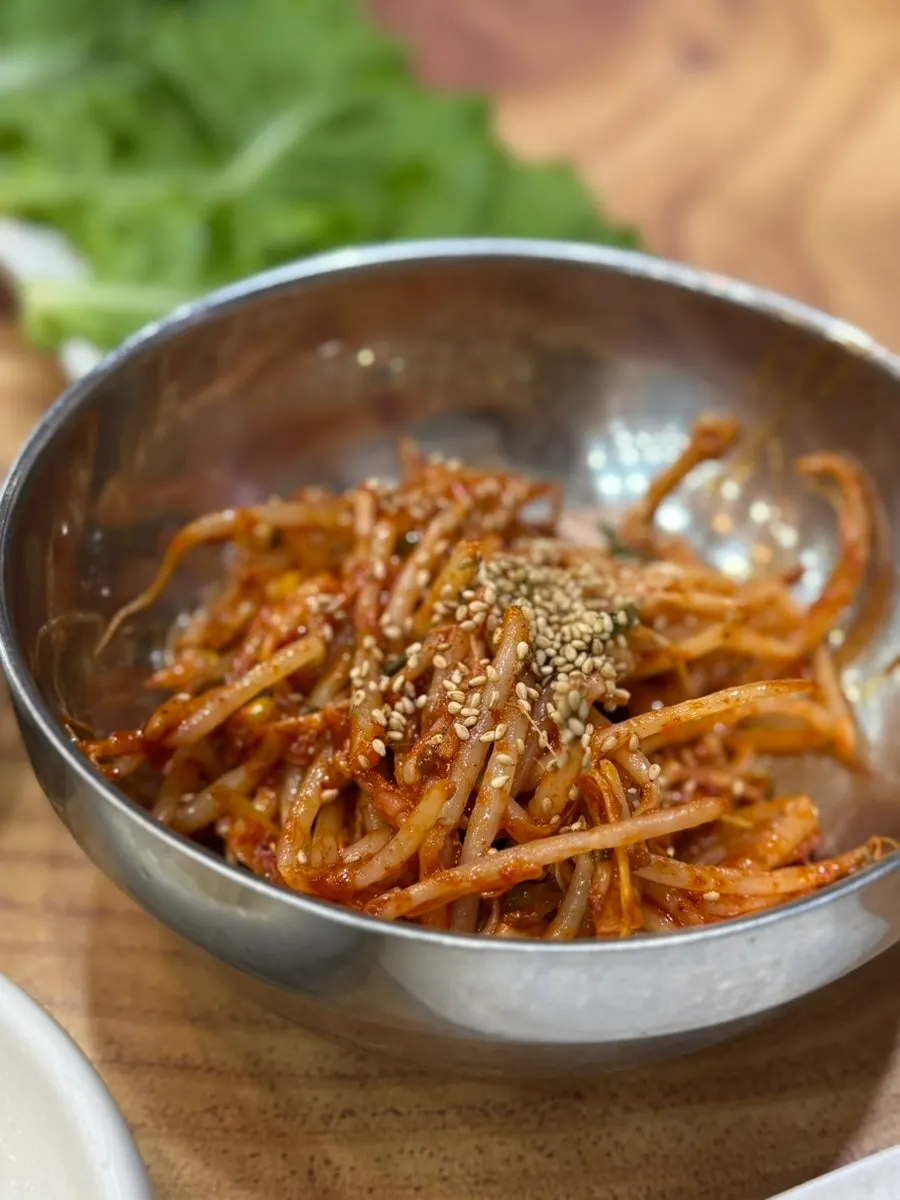 Neat side dishes including seasoned bean sprouts