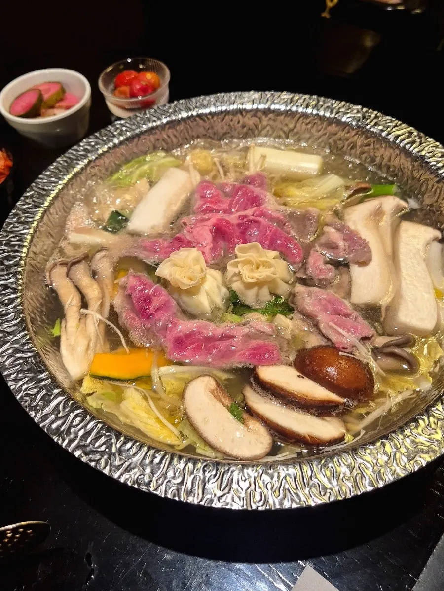 육수에 살짝 익힌 살치살