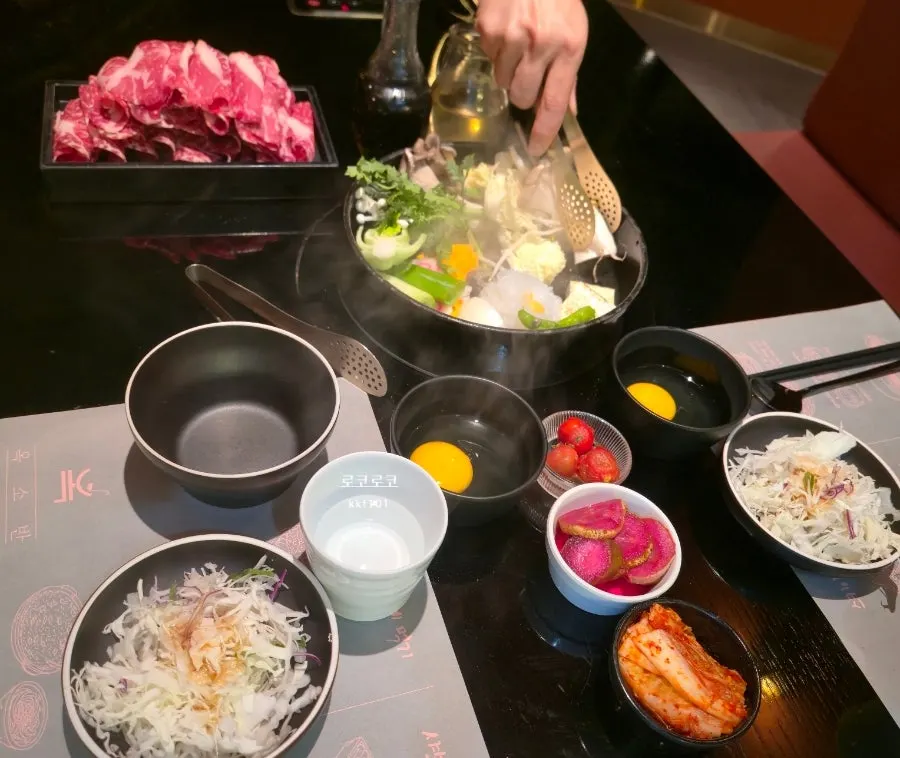 Tofu, konjac, and vegetables soaked in broth