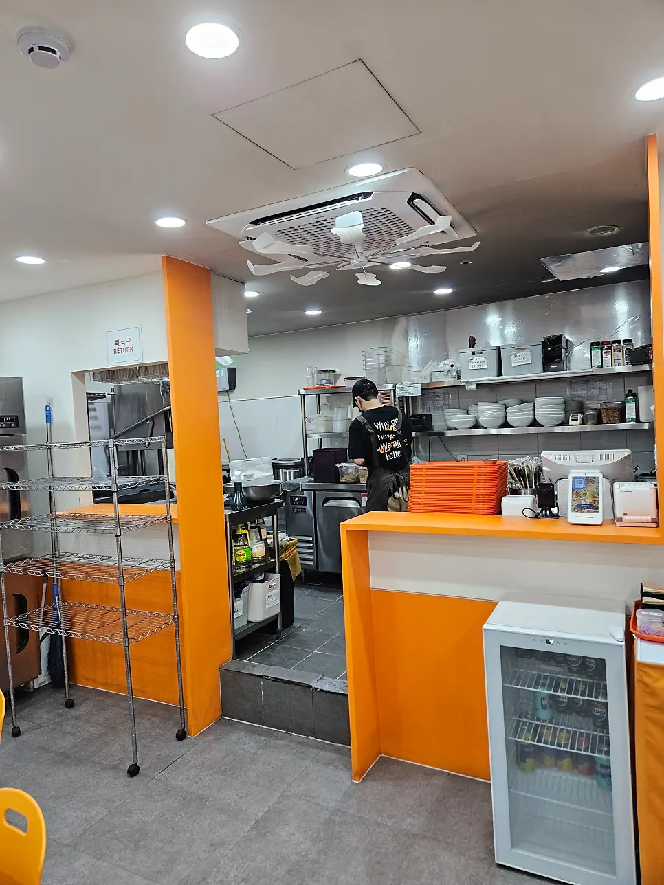 Entrance to the basement level Ola Poke Gangnam store