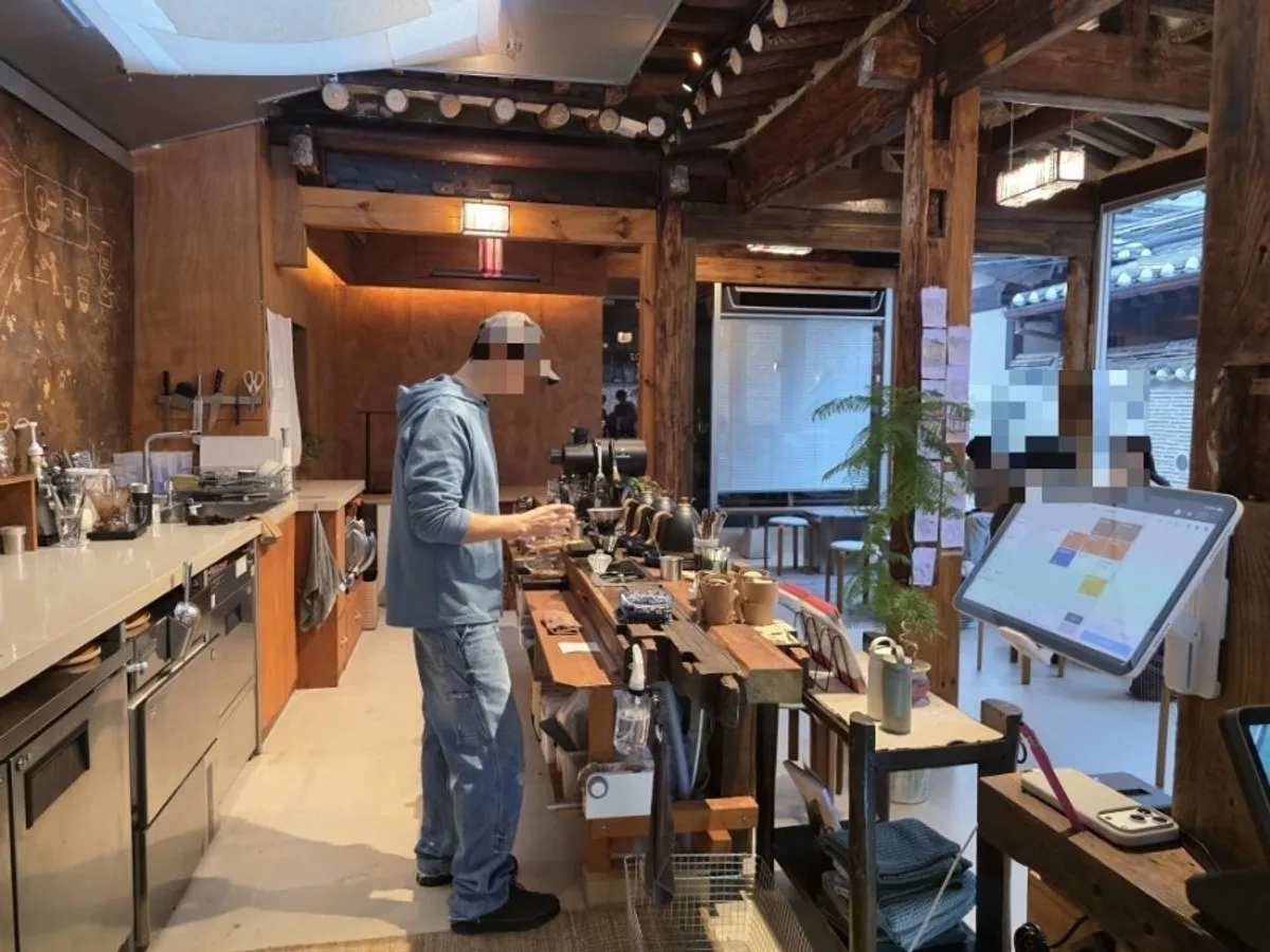 Signature photo of Oldsse Seochon, a hanok café in Seochon