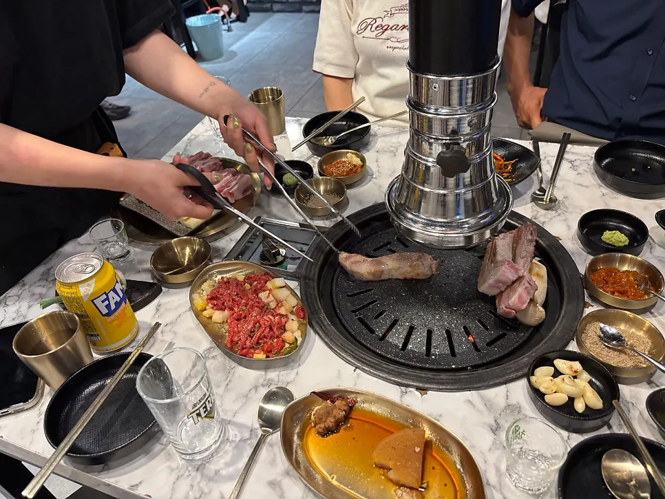 두툼하게 준비된 생고기