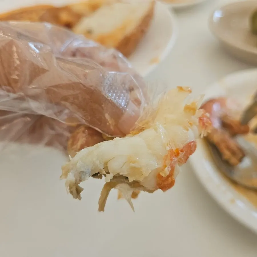 Plump peeled sweet shrimp meat